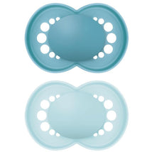 Two Mam Original Matte Baby Pacifiers for boys, one teal and one light blue, suitable for ages 6 to 16 months.