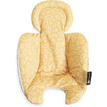 Reversible newborn insert in yellow mesh with white leaf pattern, designed for comfort and support.