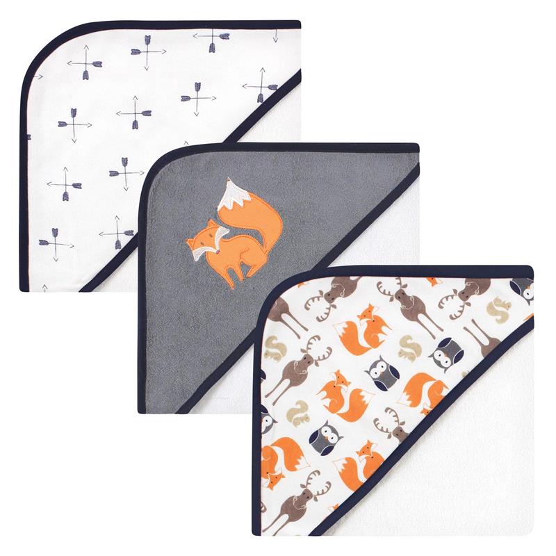 Hooded towels set featuring three designs: an orange fox, arrows, and assorted animal patterns in soft cotton.