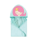 Hooded towel featuring a mermaid design with a pink-haired character and a star, suitable for babies.