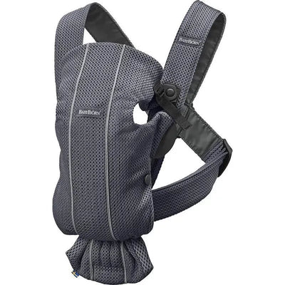 3D mesh baby carrier in anthracite color, designed for infants with adjustable straps and a cozy support pouch.