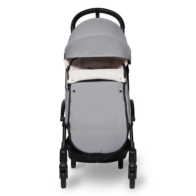 Babyzen Yoyo Footmuff in Stone color, featuring a soft interior lining, designed for stroller comfort and warmth.