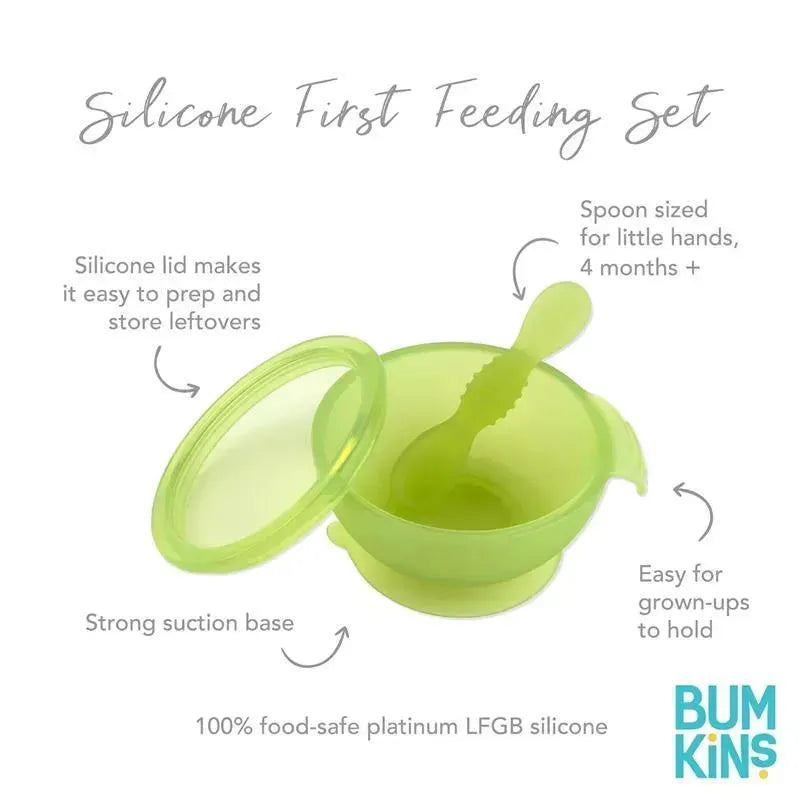 Silicone feeding set in green jelly with spoon, suction base, and lid for easy storage; safe for babies 4 months and up.
