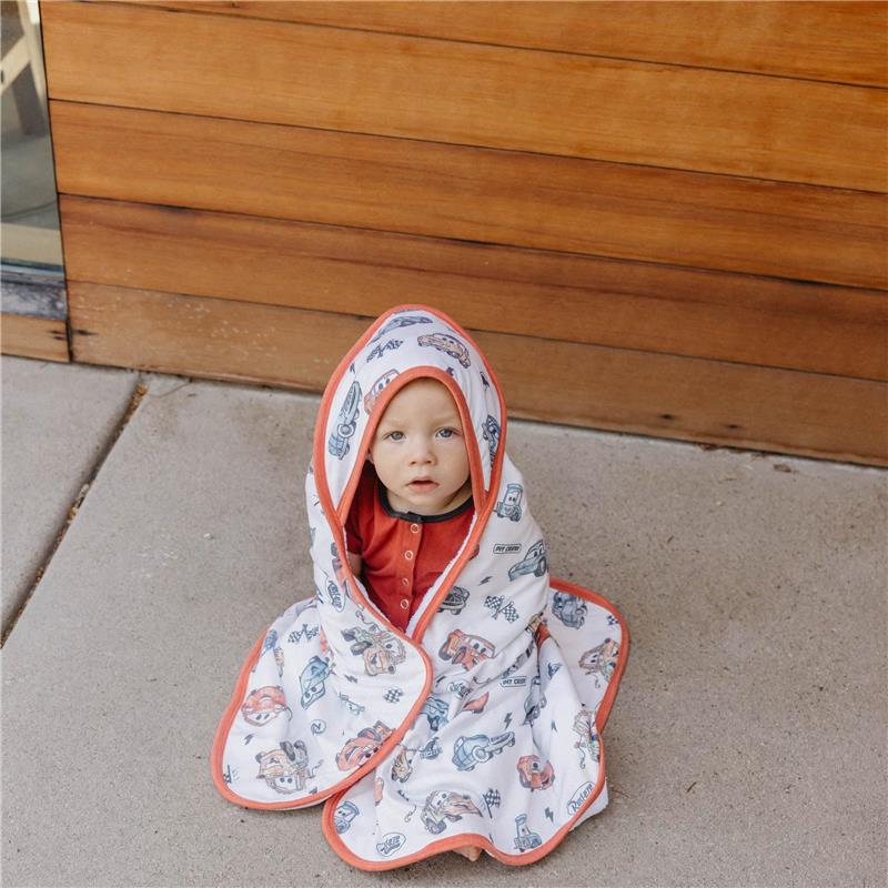 Copper Pearl Disney Pixar Cars Premium Knit Hooded Towel Image 4