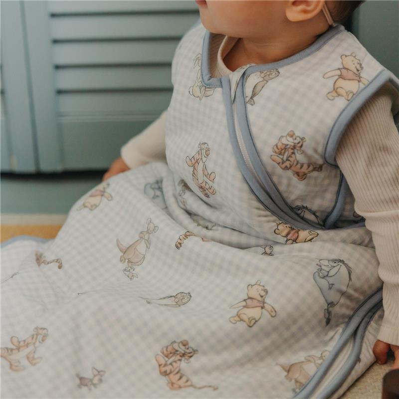 Premium 3-layer knit sleep bag featuring Winnie the Pooh and friends, designed for comfort and warmth.