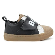 Hugo Boss Baby black sneakers made of leather and mesh, featuring a velcro strap and logo detail.