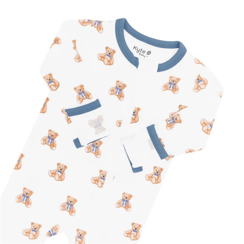 Baby neutral zippered footie featuring a teddy bear print and blue trim, designed for comfort and style.