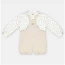 Martin Aranda shirt and overall set in woven fabric, featuring a patterned long-sleeve shirt and beige overall shorts.