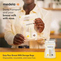 Medela Easy Pour Breastmilk Storage Bag, 7oz capacity, featuring measurement markings and instructions for storage use.