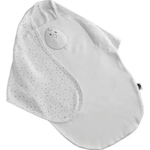 Zen Swaddle Classic in Stardust Gray for infants 0 to 6 months, featuring a soft fabric with a dotted pattern and a cute animal face.