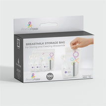 Primo Passi breastmilk storage bags package showing 100 bags, labeled for storing and freezing breastmilk, with a hand holding a bag.