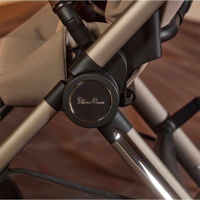 Modular Silver Cross - Reef 2 stroller in Frappe color with prominent branding and multi-terrain features.