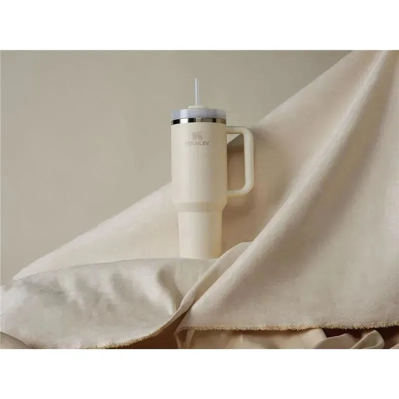 Stanley - Quencher H2.0 FlowState Stainless Steel Vacuum Insulated Tumbler, 40 oz, Cream Image 5