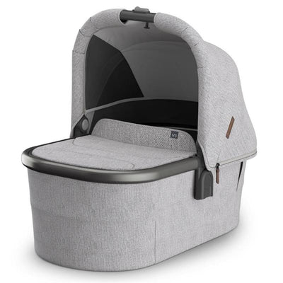 Uppababy Bassinet V3 in Beau color featuring grey chenille fabric and a graphite frame, designed for infant comfort.